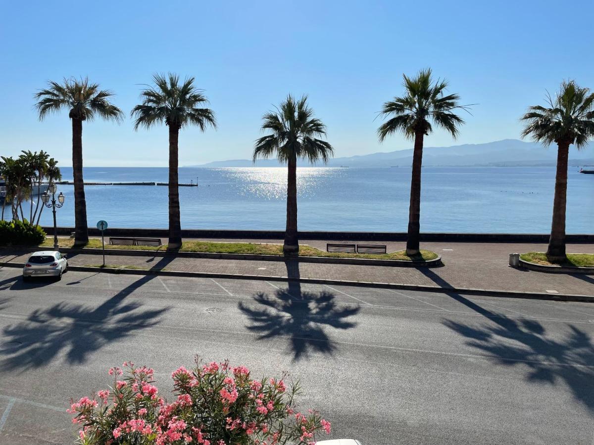 I Mezzanini Di Palazzo Bonaccorsi Apartment Milazzo Luaran gambar