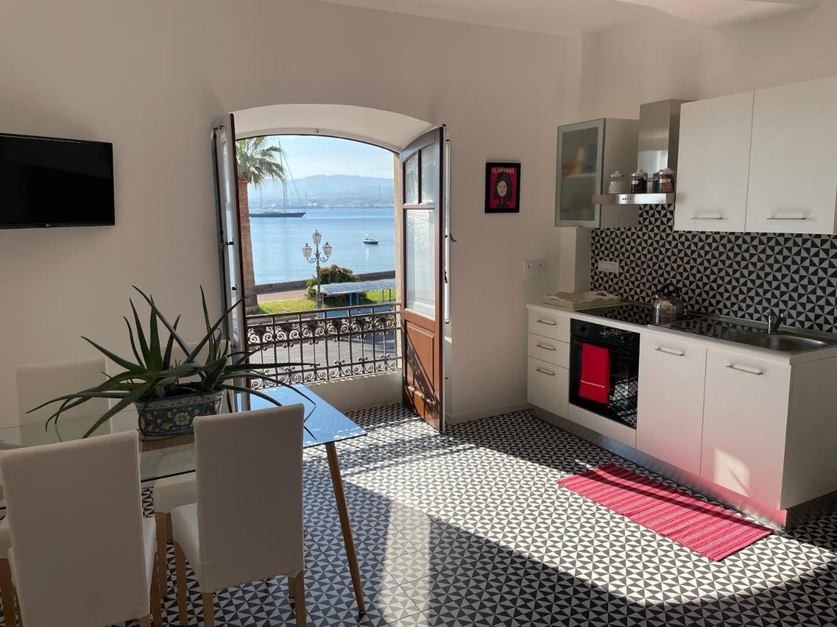 I Mezzanini Di Palazzo Bonaccorsi Apartment Milazzo Luaran gambar