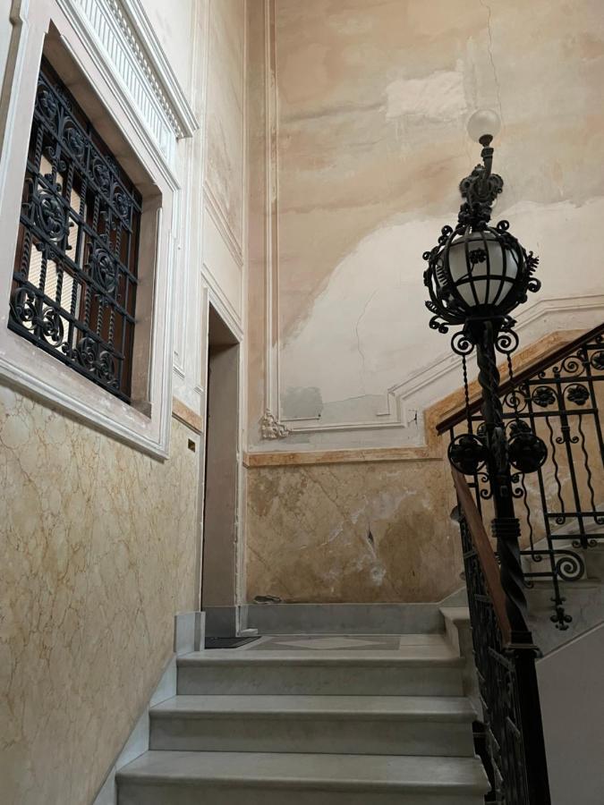 I Mezzanini Di Palazzo Bonaccorsi Apartment Milazzo Luaran gambar