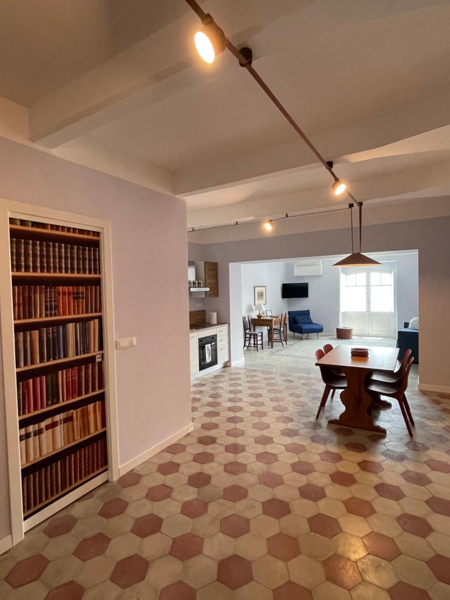 I Mezzanini Di Palazzo Bonaccorsi Apartment Milazzo Luaran gambar