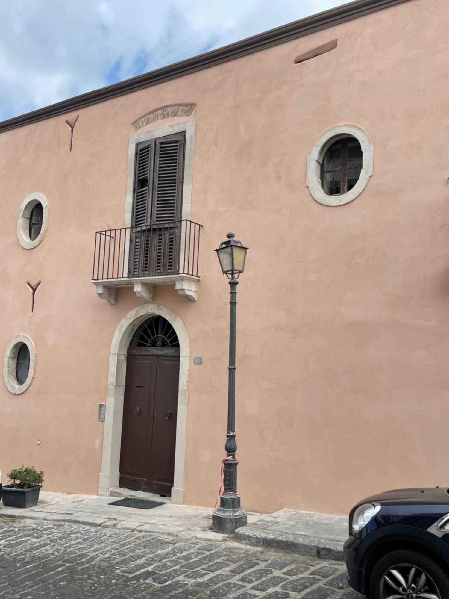 I Mezzanini Di Palazzo Bonaccorsi Apartment Milazzo Luaran gambar